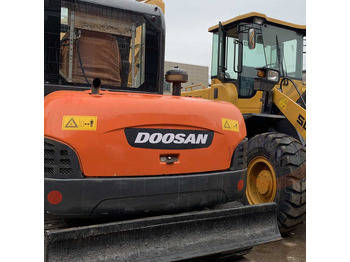 Pásové rýpadlo DOOSAN DH60
