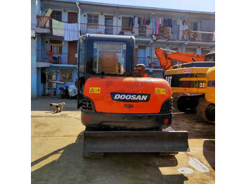 Pásové rýpadlo Awesome Performance Korea Imported Small Scale Used Doosan Dx60 Excavator in Shanghai: obrázek 3