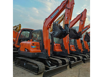 Pásové rýpadlo DOOSAN DX60