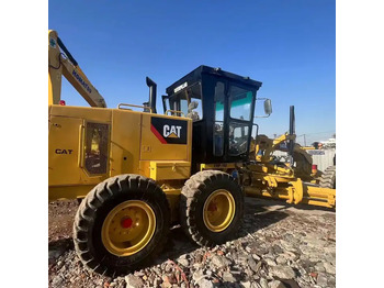 Grejdr CATERPILLAR 140K