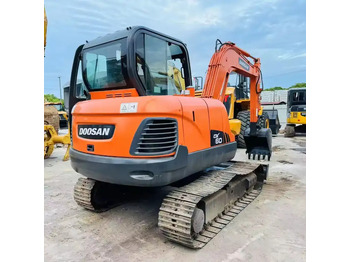 Pásové rýpadlo DOOSAN DX60