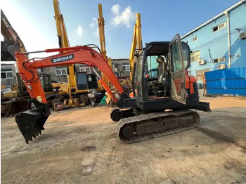 Pásové rýpadlo Original Top Sale High Performance Slightly Used Doosan Dx60 Tracked Excavator For Landscaping In Shanghai: obrázek 3
