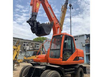Pásové rýpadlo DOOSAN DH60-7