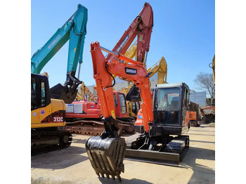 Pásové rýpadlo DOOSAN DX225