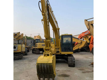 Pásové rýpadlo KOMATSU PC220-8
