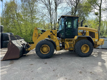 Kolový nakladač CATERPILLAR 938M