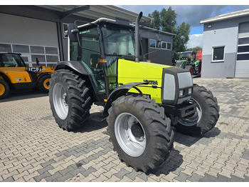 Traktor VALTRA