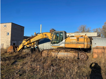 Pásové rýpadlo CASE