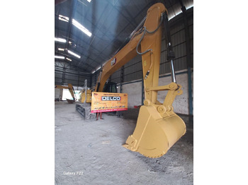 Pásové rýpadlo CATERPILLAR 320D3