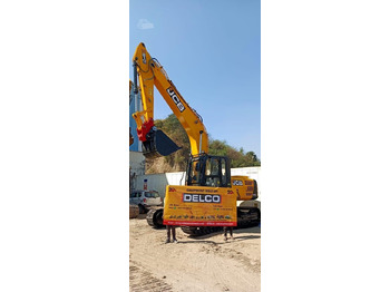 Nový Pásové rýpadlo JCB JS210 LC: obrázek 2