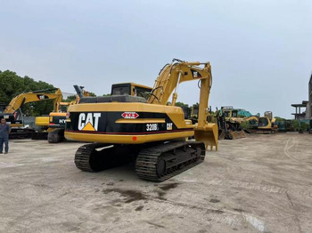 Pásové rýpadlo CAT 320BL: obrázek 3