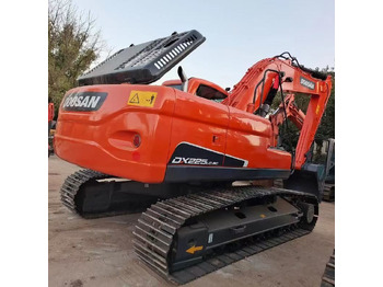 Pásové rýpadlo DOOSAN DX225