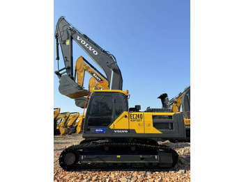 Pásové rýpadlo VOLVO EC240