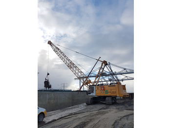 Pásový jeřáb LIEBHERR HS 885 HD