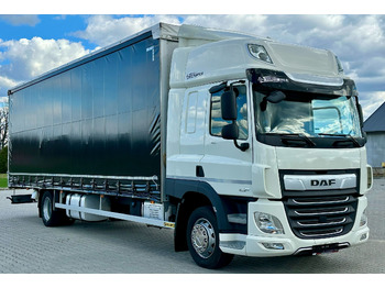 Plachtový nákladní auto DAF CF 320
