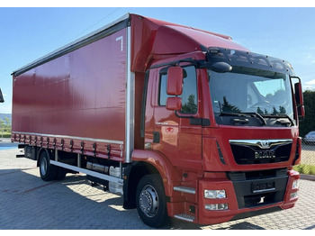 Plachtový nákladní auto MAN TGM 15.290