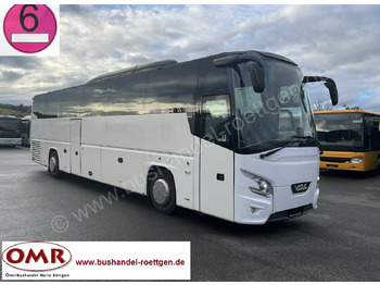 Turistický autobus