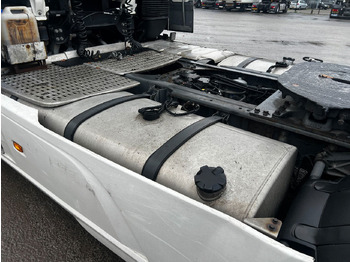 Tahač DAF XF 460 SSC, Retarder, Full spoiler: obrázek 5 Tahač DAF XF 460 SSC, Retarder, Full spoiler: obrázek 5