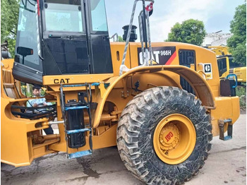 Kolový nakladač CAT 966 H: obrázek 3
