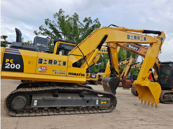 Pásové rýpadlo KOMATSU PC200-8