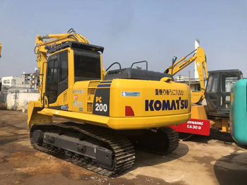 Pásové rýpadlo KOMATSU PC220-8