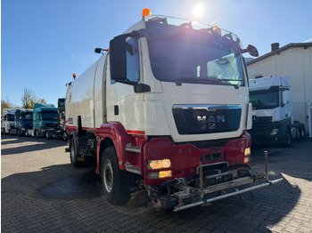 Zametací vůz MAN TGS 18.440