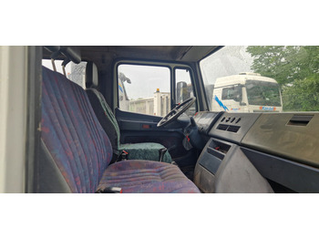 Dodávka valník, Dodávka s dvojitou kabinou Mercedes-Benz 615D Doka Pritsche, Zustand gut: obrázek 2