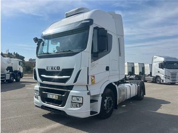 Tahač IVECO