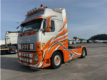 Tahač VOLVO FH16