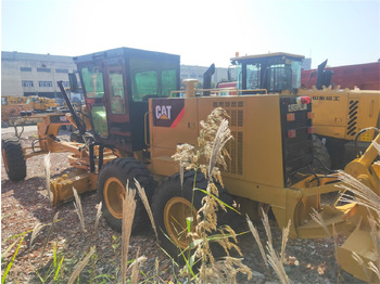 Grejdr CATERPILLAR 140K