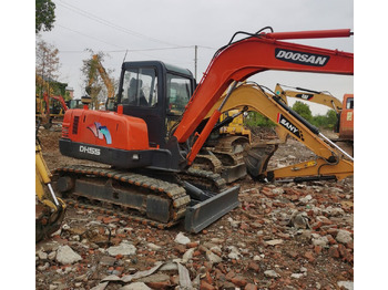 Pásové rýpadlo DOOSAN DH55