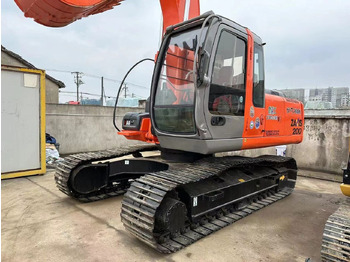 Pásové rýpadlo Hitachi ZX200: obrázek 4