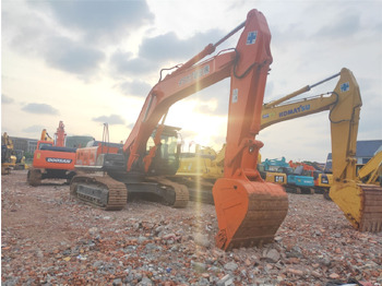 Pásové rýpadlo Hitachi ZX350H-3G: obrázek 3