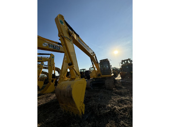 Pásové rýpadlo KOMATSU PC210