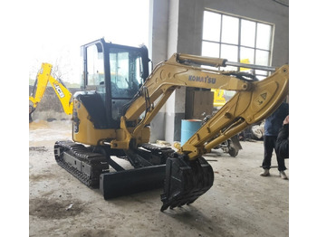 Mini rýpadlo Komatsu PC35: obrázek 4