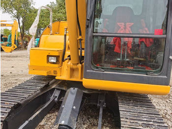 Pásové rýpadlo KOMATSU PC70-8