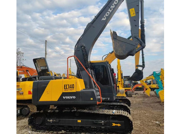 Pásové rýpadlo Volvo EC140: obrázek 3