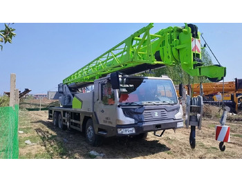 Autojeřáb ZOOMLION ZTC300V