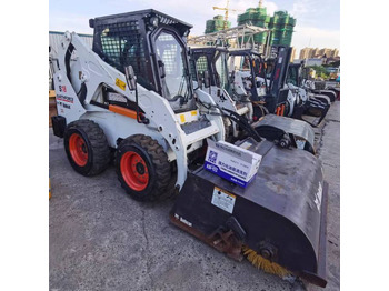 Smykový nakladač BOBCAT S18