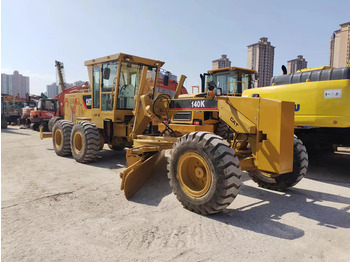 Grejdr CATERPILLAR 140K