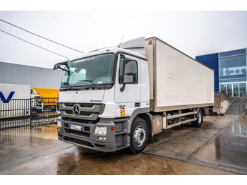 Skříňový nákladní auto MERCEDES-BENZ Actros 1832