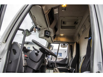 Cisternové vozidlo Renault PREMIUM 280 DXI + 13000L ( 4COMP. +SOURCE+DOME ): obrázek 5