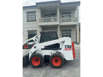 Smykový nakladač BOBCAT S160