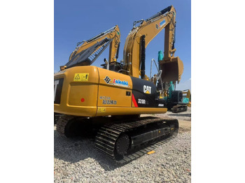 Pásové rýpadlo CATERPILLAR 320D2