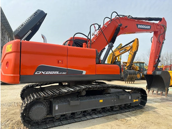 Pásové rýpadlo DOOSAN DX225LC