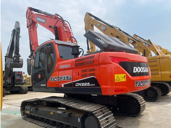 Pásové rýpadlo DOOSAN DX225LCA