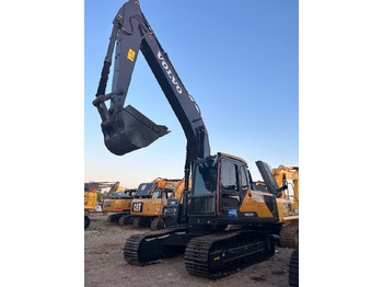 Pásové rýpadlo VOLVO EC210