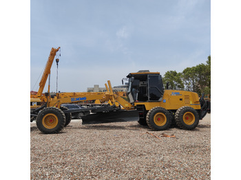 Grejdr XCMG GR2153