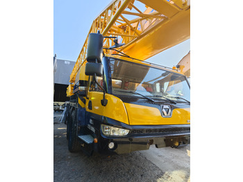 Autojeřáb XCMG XCT80