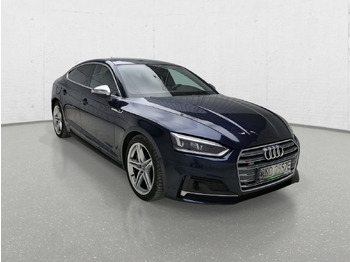 Osobní auto AUDI